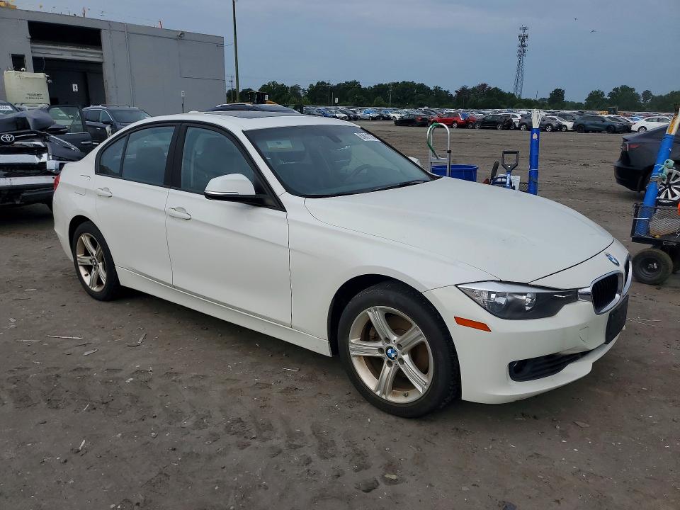 63801776 :رقم المزاد ، WBA3B5C53EP543379 vin ، 2014 Bmw 328 مزاد بيع