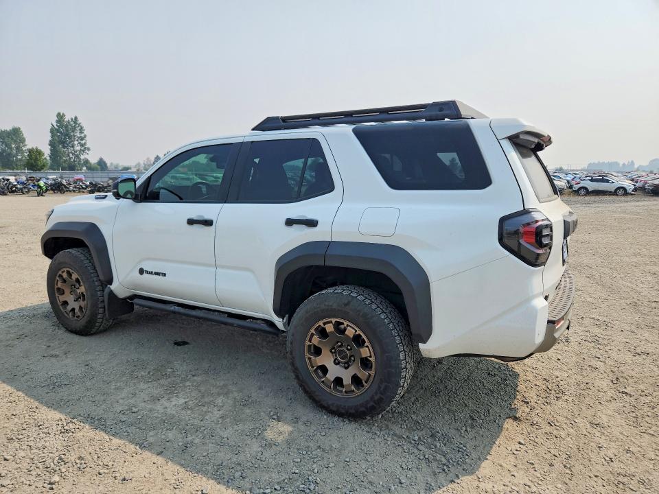 Продажа на аукционе авто 2025 Toyota 4runner, vin: JTEVB5BR8S5006560, номер лота: 60245896