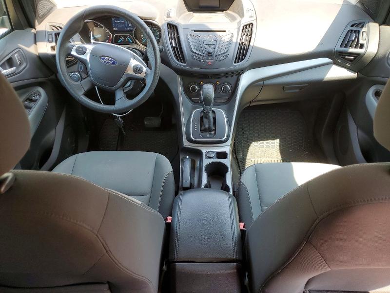 2013 Ford Escape მანქანა იყიდება აუქციონზე, vin: 1FMCU0GX4DUA04177, აუქციონის ნომერი: 64848366