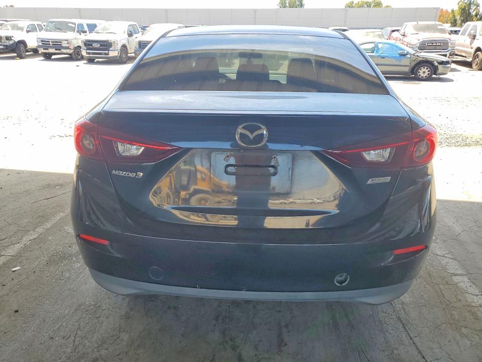65206206 :رقم المزاد ، 3MZBM1V74FM169711 vin ، 2015 Mazda 3 مزاد بيع
