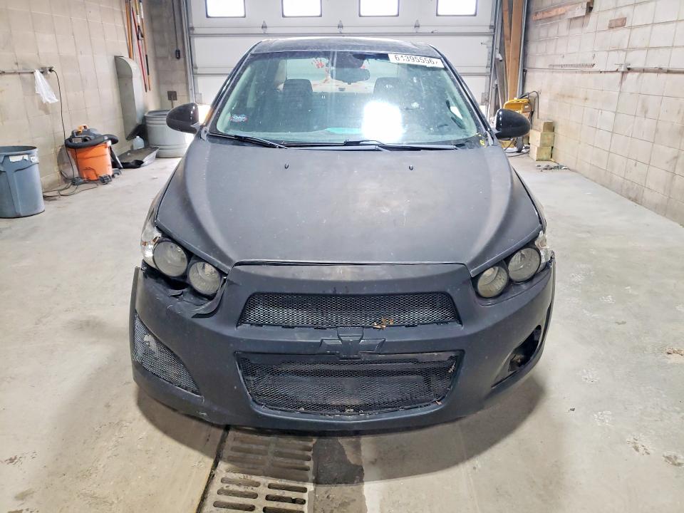 64395556 :رقم المزاد ، 1G1JB5SH5C4120008 vin ، 2012 Chevrolet Sonic مزاد بيع