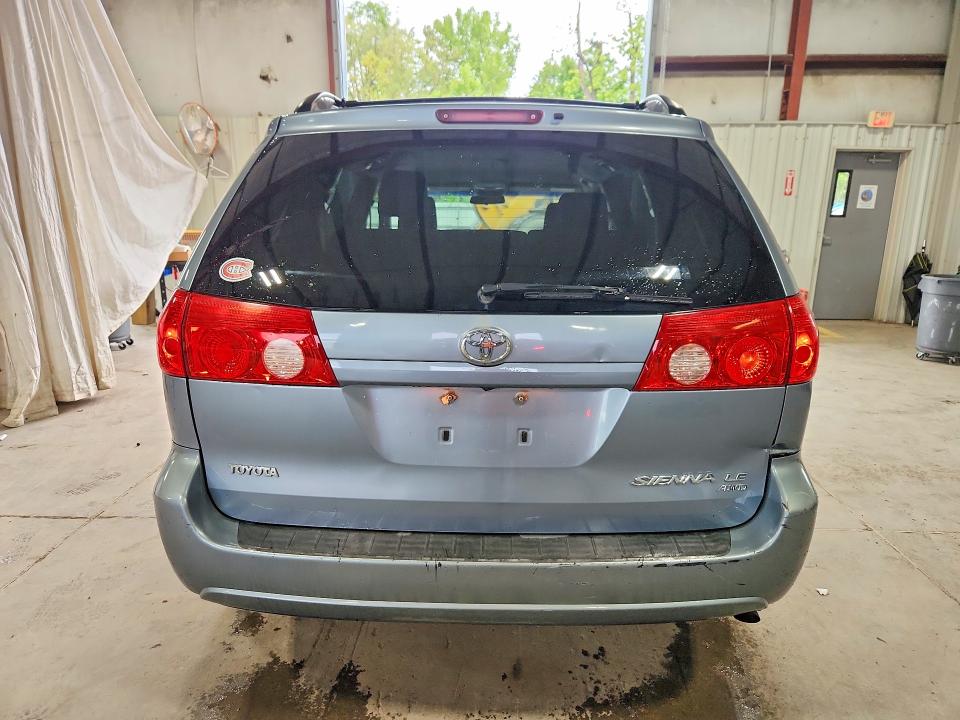 2010 Toyota Sienna მანქანა იყიდება აუქციონზე, vin: 5TDJK4CC2AS029087, აუქციონის ნომერი: 65208326