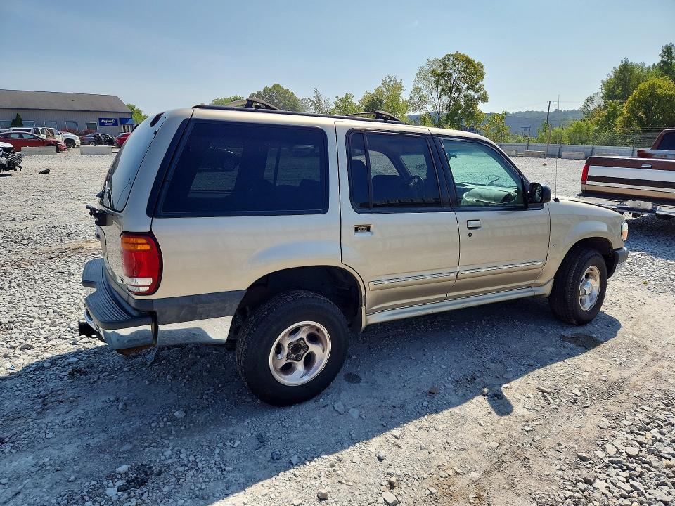2000 Ford Explorer მანქანა იყიდება აუქციონზე, vin: 1FMZU63P5YUB60270, აუქციონის ნომერი: 66043926