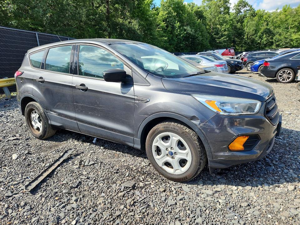 Продаж на аукціоні авто 2017 Ford Escape, vin: 1FMCU0F75HUC30641, номер лоту: 64367576
