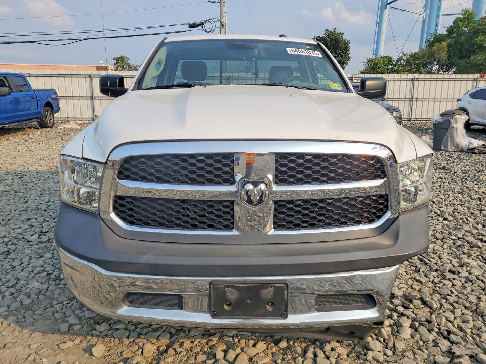 64881036 :رقم المزاد ، 3C6JR6DTXFG531431 vin ، 2015 Ram 1500 مزاد بيع