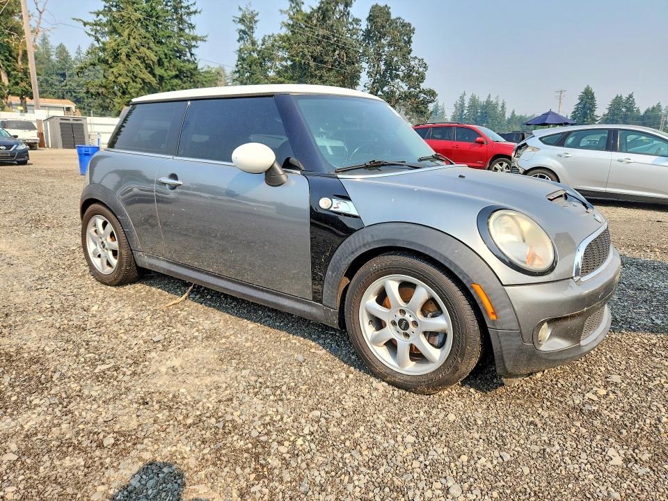 Продажа на аукционе авто 2007 Mini Cooper, vin: WMWMF73557TL85058, номер лота: 63801406
