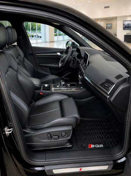 67561836 :رقم المزاد ، WA1C4AFY6K2056952 vin ، 2019 Audi Sq5 مزاد بيع