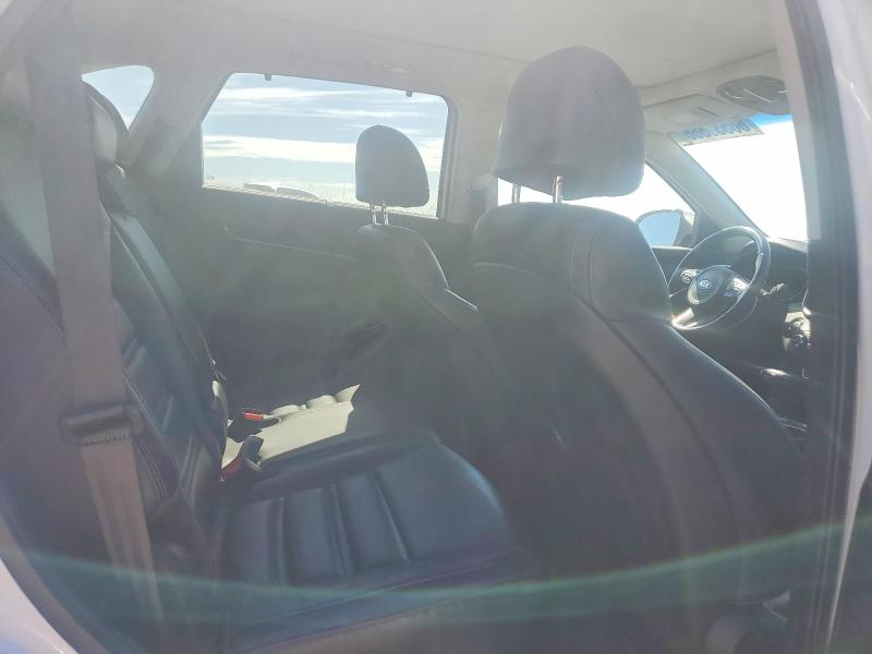 66539566 :رقم المزاد ، 5XYPK4A57HG252344 vin ، 2017 Kia Sorento مزاد بيع