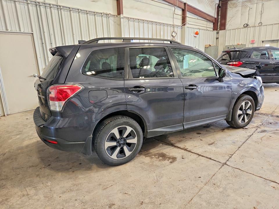 Продаж на аукціоні авто 2018 Subaru Forester, vin: JF2SJAEC6JG527288, номер лоту: 64614086