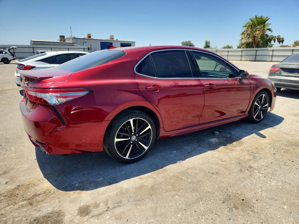 Aukcja sprzedaży 2018 Toyota Camry, vin: 4T1B61HK5JU589975, numer aukcji: 63809606