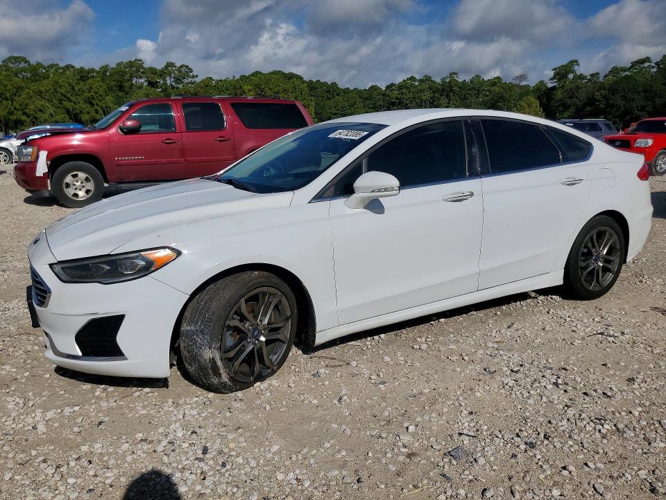 64782086 :رقم المزاد ، 3FA6P0CD3LR177866 vin ، 2020 Ford Fusion مزاد بيع