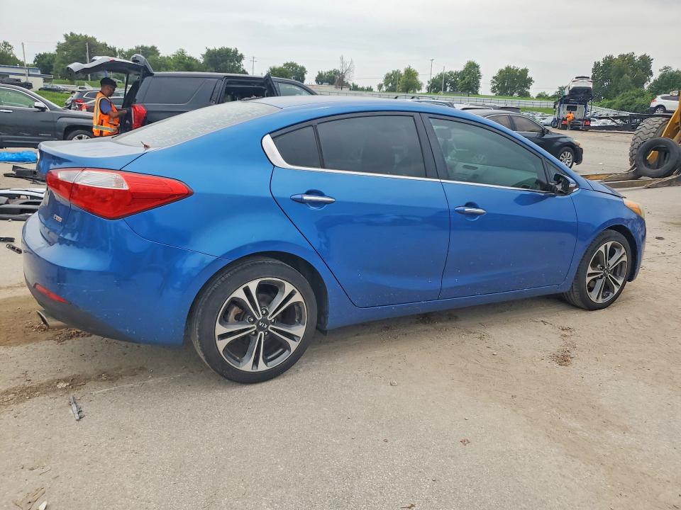 2015 Kia Forte მანქანა იყიდება აუქციონზე, vin: KNAFX4A86F5261191, აუქციონის ნომერი: 64802706