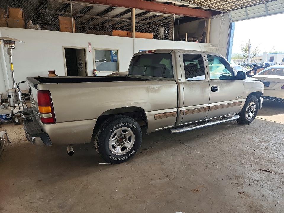 Продаж на аукціоні авто 2001 Chevrolet Silverado, vin: 2GCEC19W211324485, номер лоту: 63551956