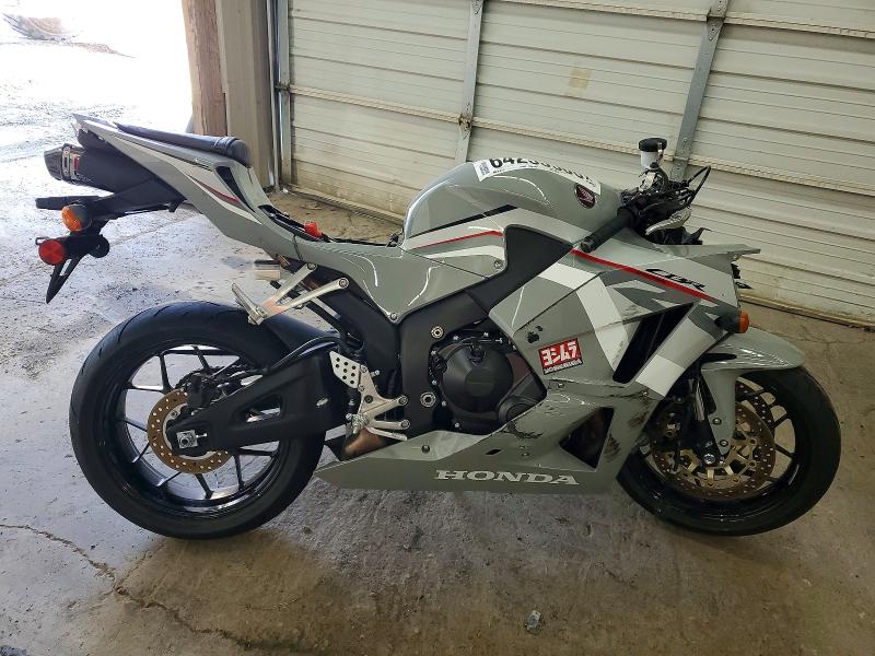 2026 Honda Cbr600 მანქანა იყიდება აუქციონზე, vin: JH2PC40H7TK300220, აუქციონის ნომერი: 64233506