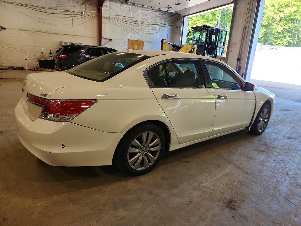 2012 Honda Accord მანქანა იყიდება აუქციონზე, vin: 1HGCP3F88CA010010, აუქციონის ნომერი: 65696626