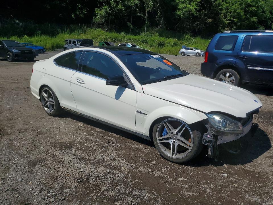2012 Mercedes-benz C მანქანა იყიდება აუქციონზე, vin: WDDGJ7HB8CF772814, აუქციონის ნომერი: 64440166