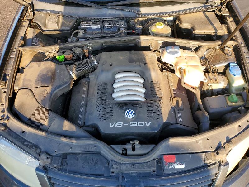 Auction sale of the 2000 Volkswagen Passat, vin: WVWMD23B2YP300172, lot number: 66717766