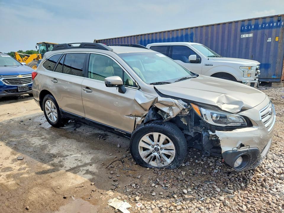 64781126 :رقم المزاد ، 4S4BSBFC0F3356516 vin ، 2015 Subaru Outback مزاد بيع