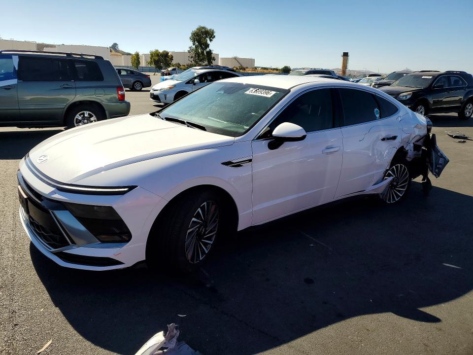 Продажа на аукционе авто 2024 Hyundai Sonata Hybrid, vin: KMHL34JJ2RA086420, номер лота: 63669396