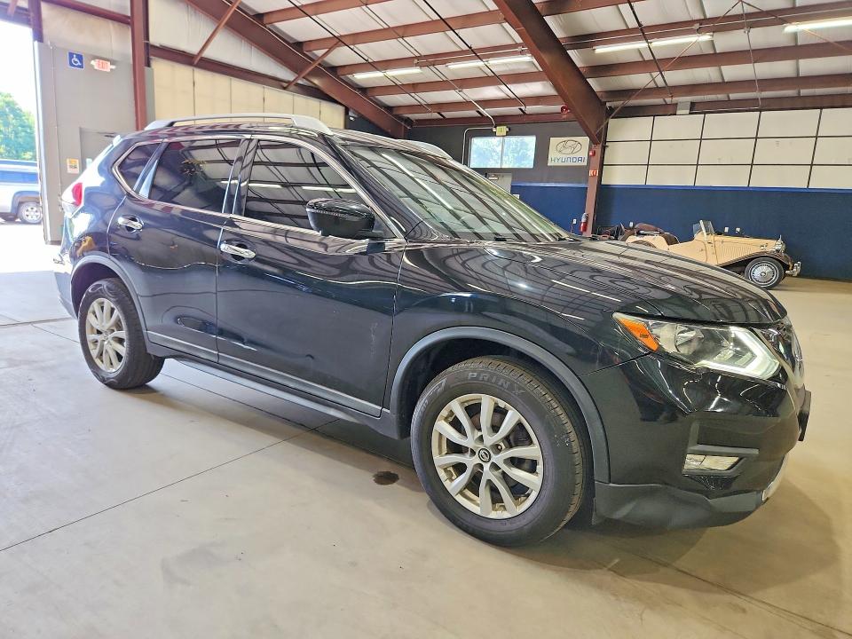 Aukcja sprzedaży 2018 Nissan Rogue, vin: KNMAT2MV1JP563628, numer aukcji: 65151296
