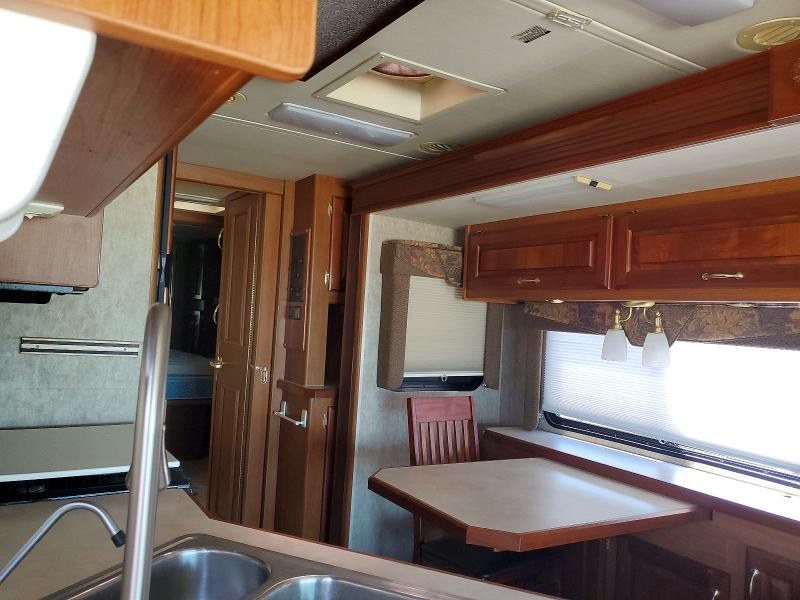 66623426 :رقم المزاد ، 5B4MP67G953402811 vin ، 2005 Workhorse Custom Chassis Unknown مزاد بيع