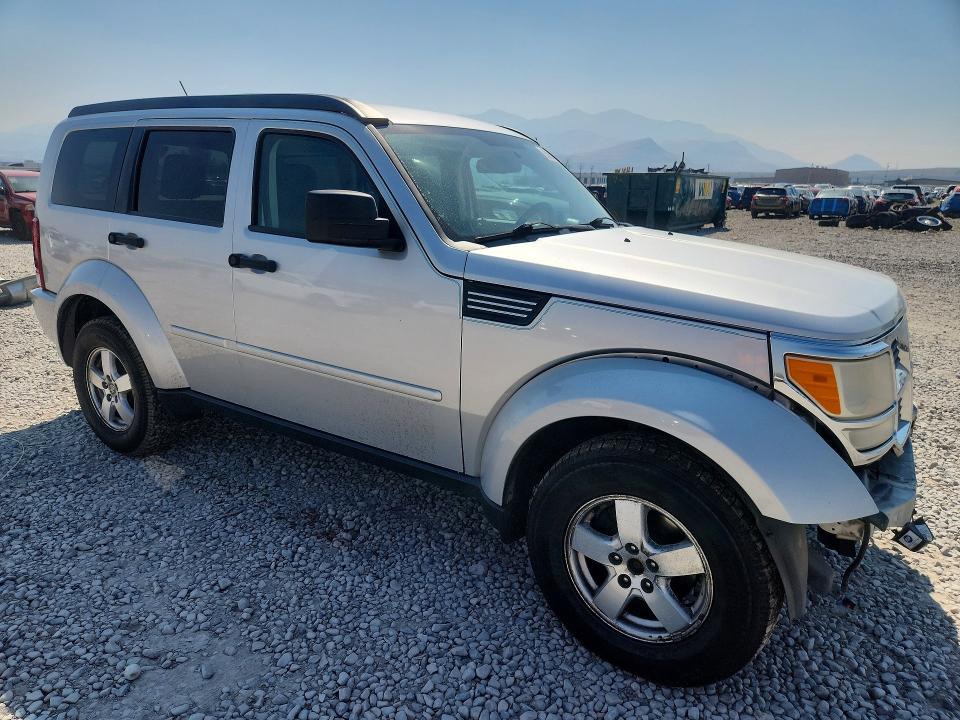 63881726 :رقم المزاد ، 1D8GU28K07W660052 vin ، 2007 Dodge Nitro مزاد بيع