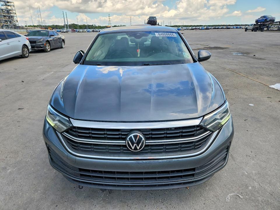 64808666 :رقم المزاد ، 3VWEM7BU1PM057119 vin ، 2023 Volkswagen Jetta مزاد بيع