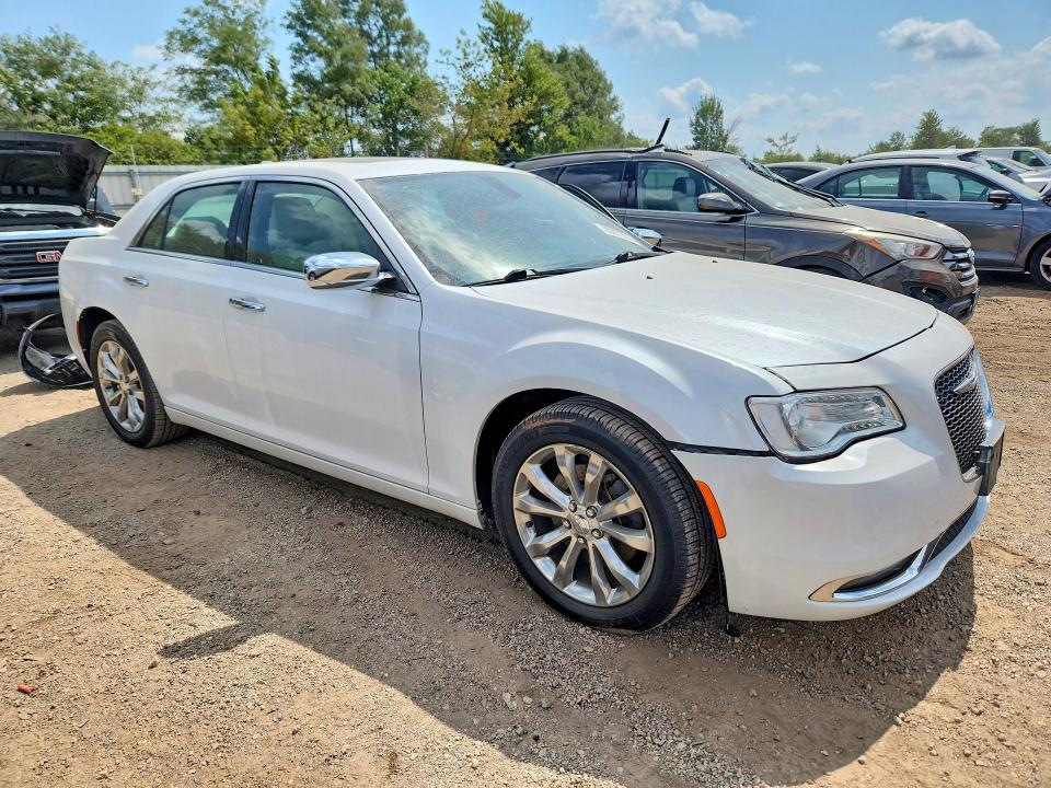 2015 Chrysler 300c მანქანა იყიდება აუქციონზე, vin: 2C3CCAKG2FH749850, აუქციონის ნომერი: 66297696