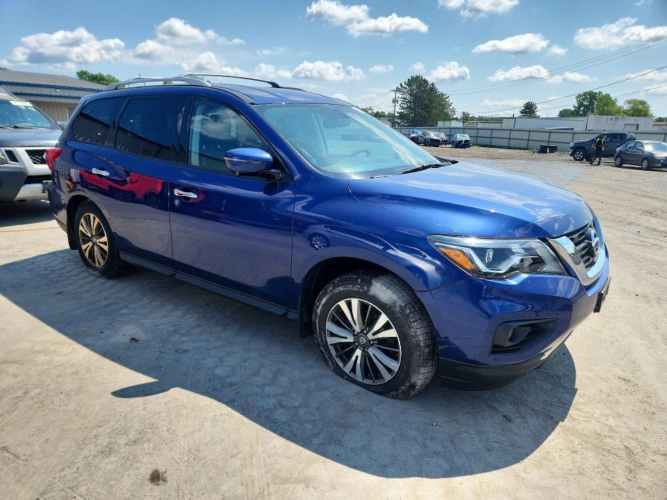 65268006 :رقم المزاد ، 5N1DR2MM3HC656229 vin ، 2017 Nissan Pathfinder مزاد بيع