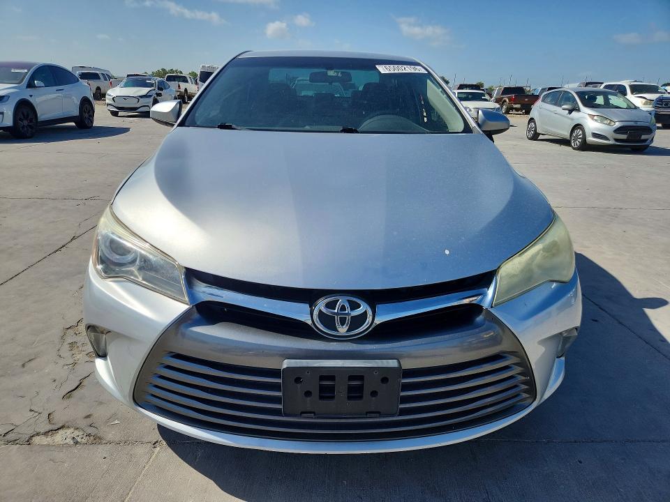 65002196 :رقم المزاد ، 4T4BF1FK7GR560429 vin ، 2016 Toyota Camry مزاد بيع