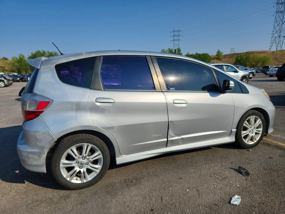 64035926 :رقم المزاد ، JHMGE8H68BC006636 vin ، 2011 Honda Fit مزاد بيع