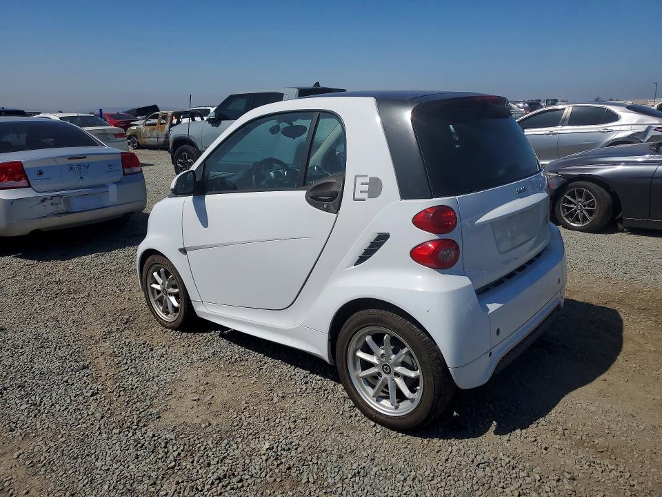 Продаж на аукціоні авто 2016 Smart Fortwo, vin: WMEEJ9AA8GK843247, номер лоту: 66256326
