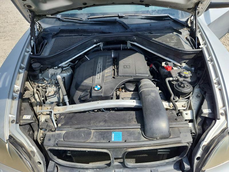 66835026 :رقم المزاد ، 5UXZV4C51BL409311 vin ، 2011 Bmw X5 مزاد بيع