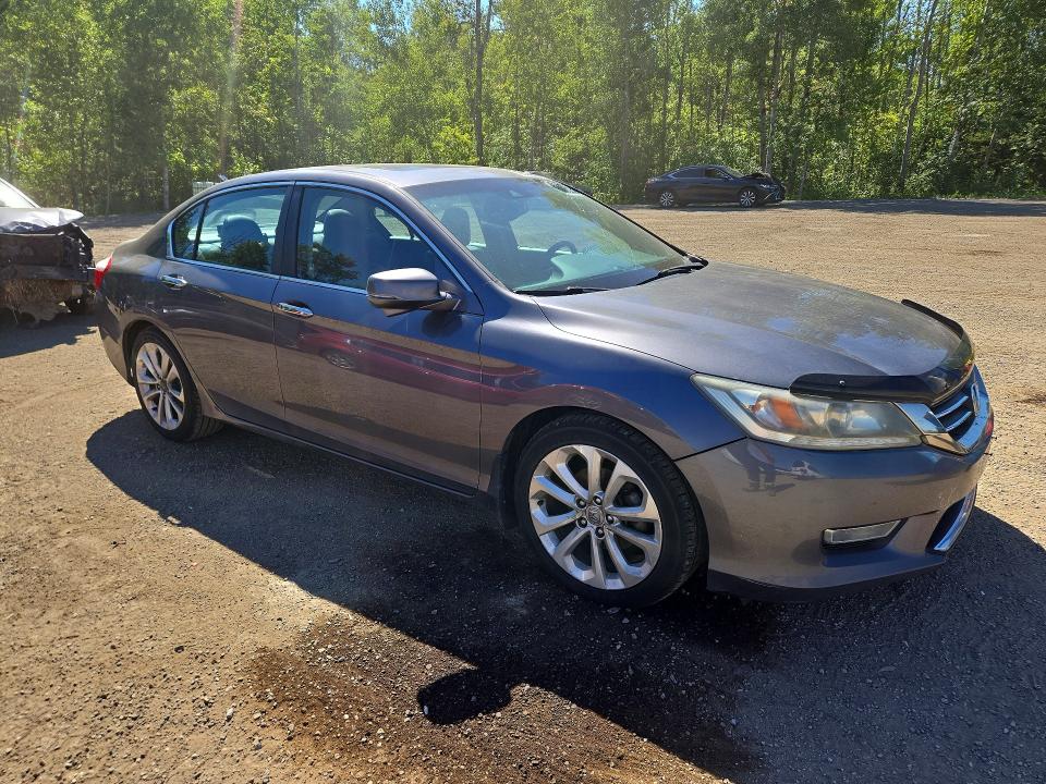 2013 Honda Accord მანქანა იყიდება აუქციონზე, vin: 1HGCR2F96DA800081, აუქციონის ნომერი: 65269246