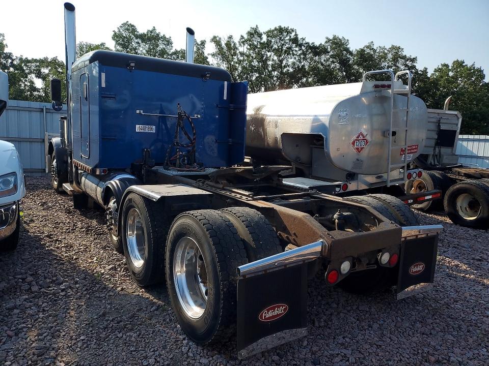 Продаж на аукціоні авто 2001 Peterbilt 379, vin: 1XP5DB9X81D563456, номер лоту: 64481896