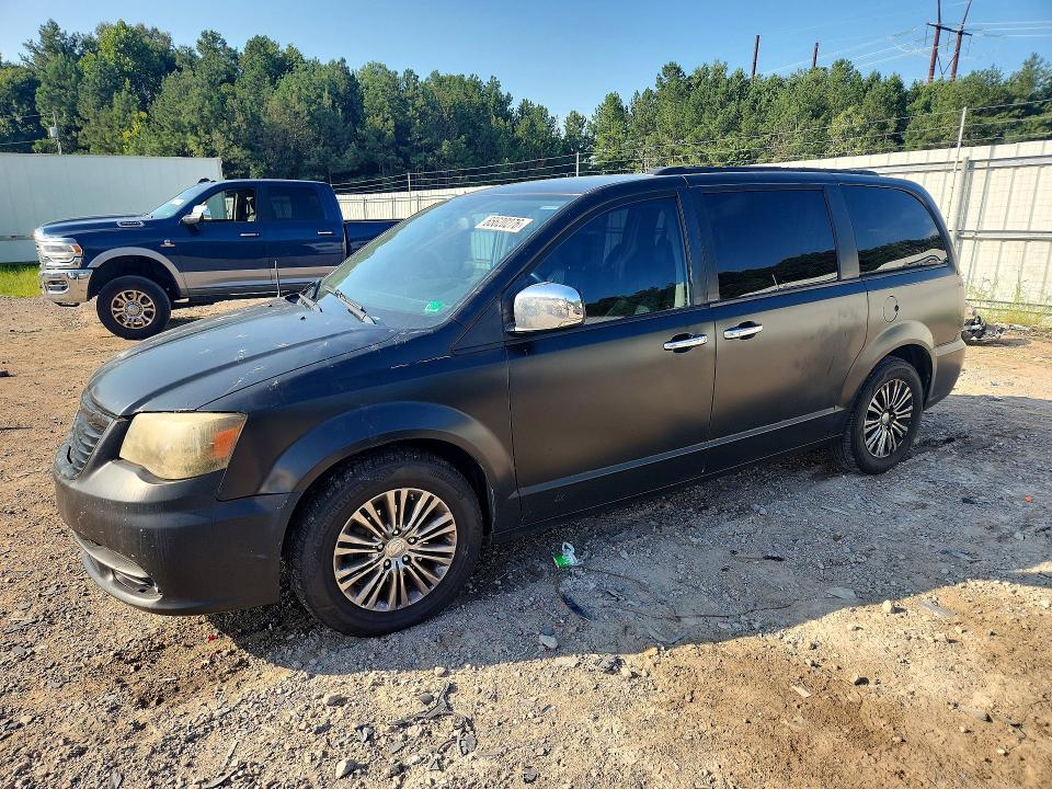 65620276 :رقم المزاد ، 2A4RR8DG0BR609255 vin ، 2011 Chrysler Town & Country مزاد بيع