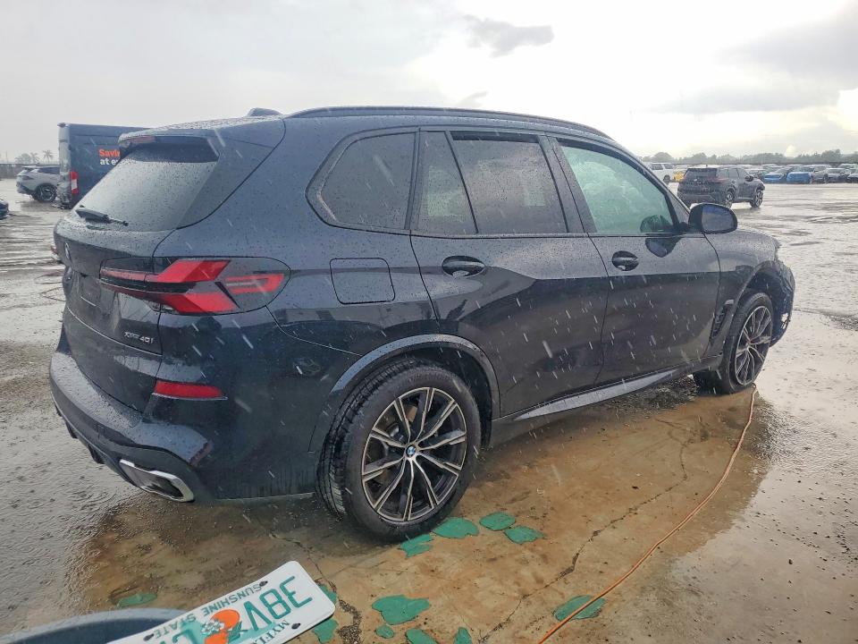 66319666 :رقم المزاد ، 5UX23EU04T9386489 vin ، 2026 Bmw X5 مزاد بيع