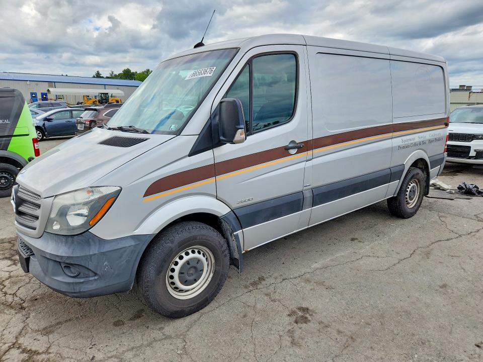 66563676 :رقم المزاد ، WD3PE7DC9F5987684 vin ، 2015 Mercedes-benz Sprinter مزاد بيع