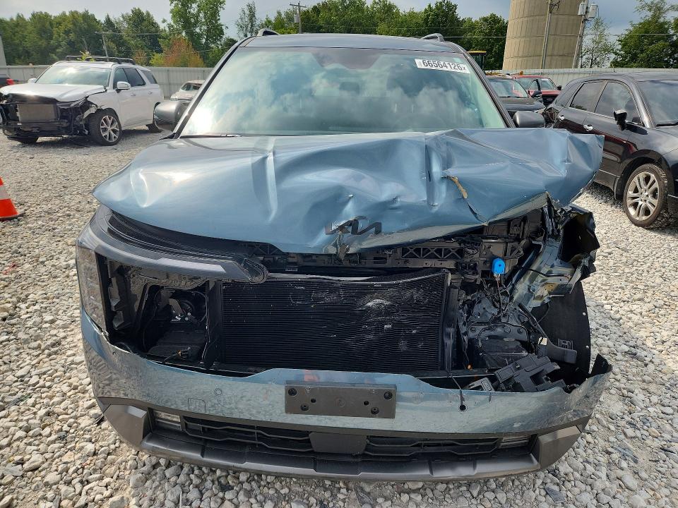 Продажа на аукционе авто 2025 Kia Carnival, vin: KNDNE5K35S6505138, номер лота: 66564126