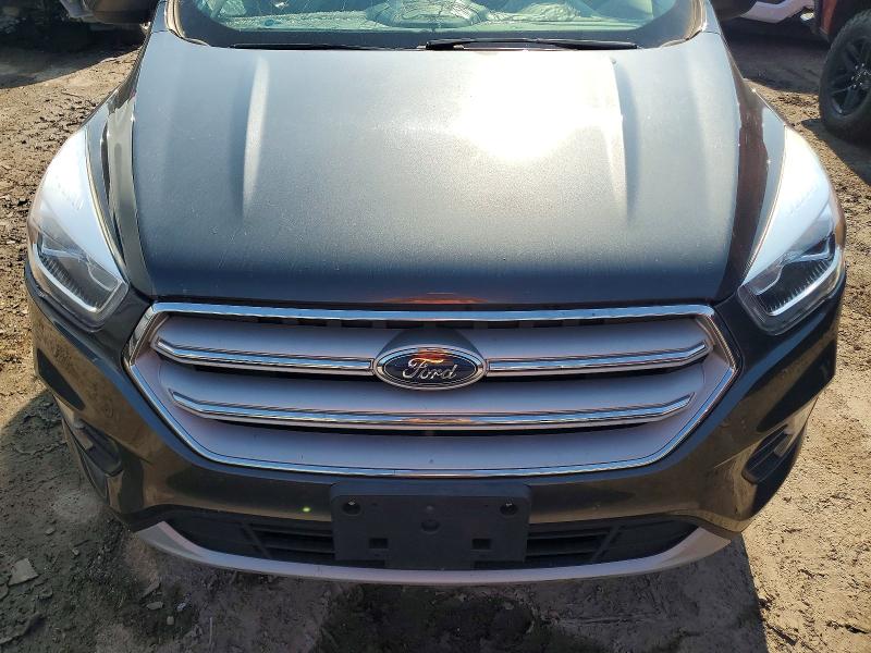 2019 Ford Escape მანქანა იყიდება აუქციონზე, vin: 1FMCU9HDXKUA92075, აუქციონის ნომერი: 63422126