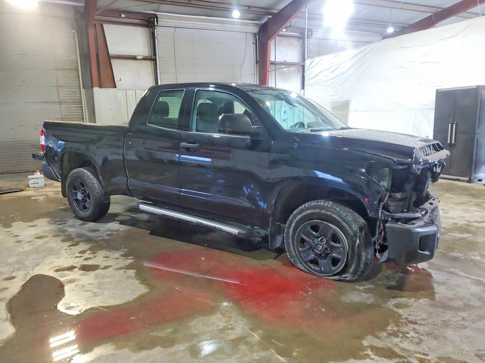 63517426 :رقم المزاد ، 5TFUM5F16FX060075 vin ، 2015 Toyota Tundra مزاد بيع