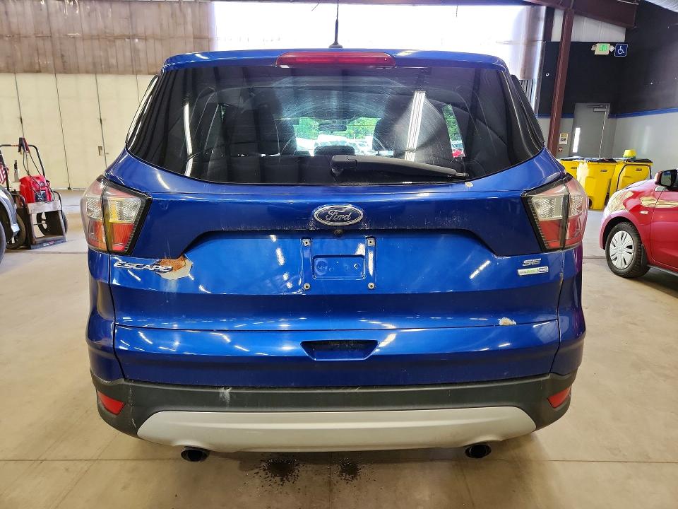 Продажа на аукционе авто 2017 Ford Escape, vin: 1FMCU9GD7HUE61419, номер лота: 64184136