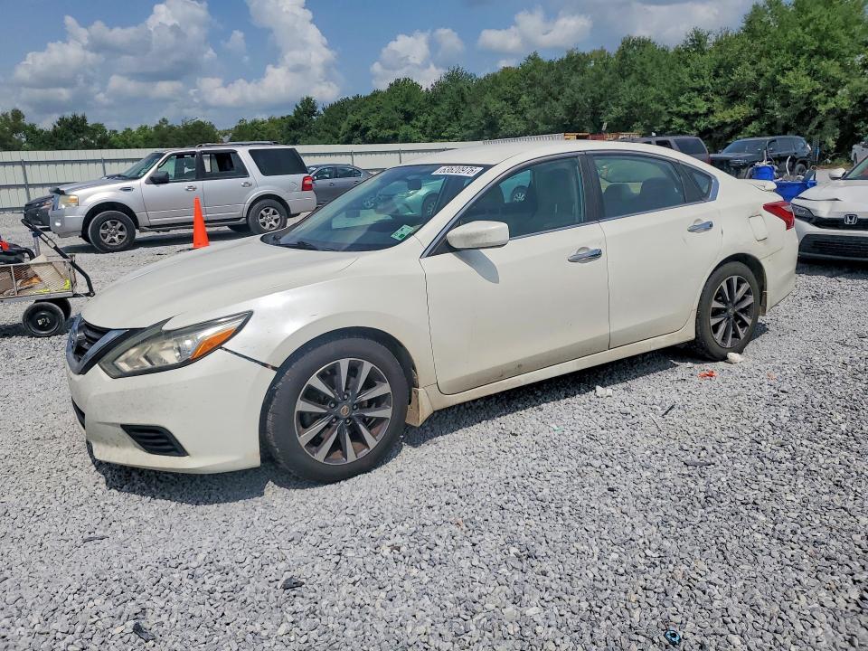 2017 Nissan Altima მანქანა იყიდება აუქციონზე, vin: 1N4AL3AP1HN306976, აუქციონის ნომერი: 63620976