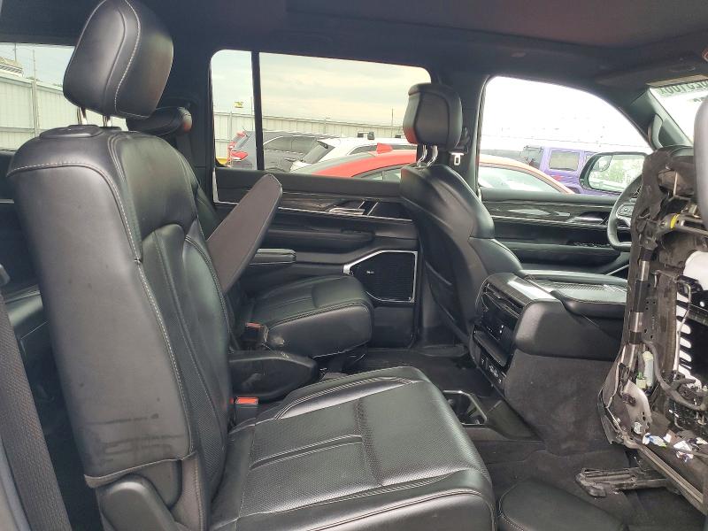 63623106 :رقم المزاد ، 1C4SJVDT9NS104862 vin ، 2022 Jeep Wagoneer مزاد بيع