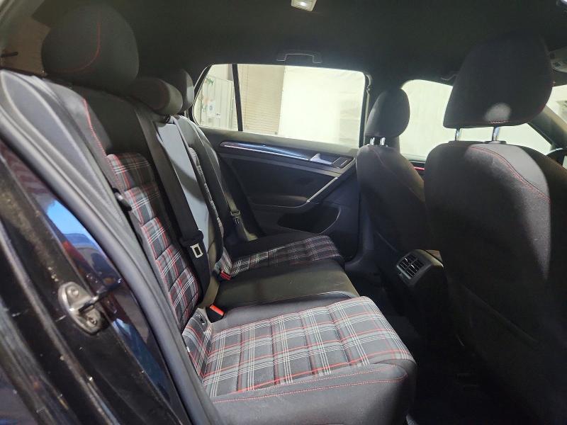 64855746 :رقم المزاد ، 3VW5T7AU8HM051176 vin ، 2017 Volkswagen Gti مزاد بيع