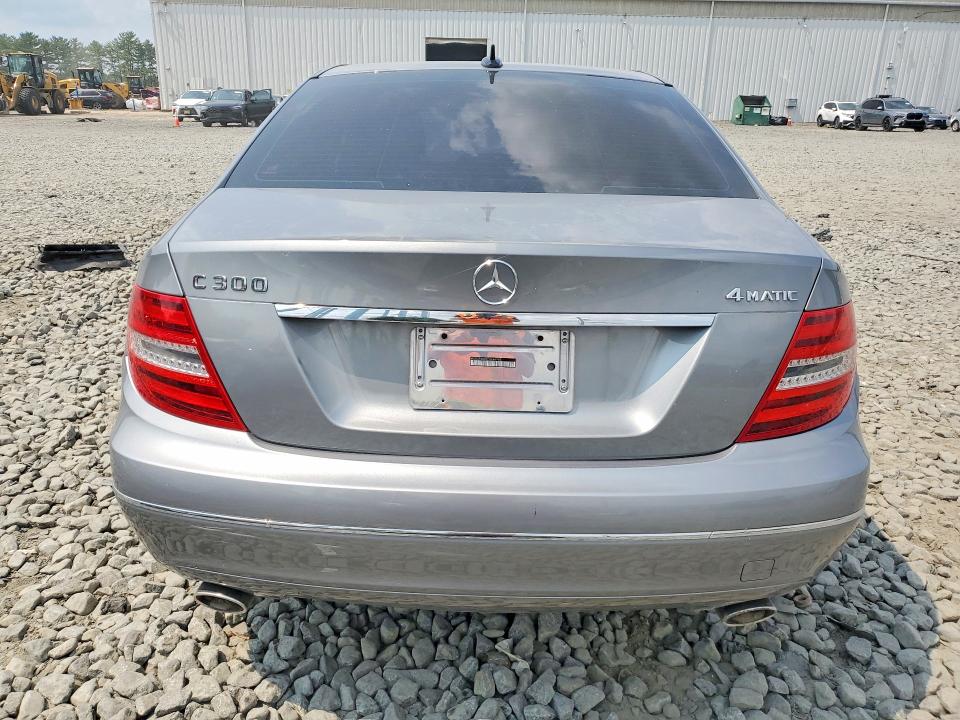 2012 Mercedes-benz C მანქანა იყიდება აუქციონზე, vin: WDDGF8BB5CA646942, აუქციონის ნომერი: 65220216