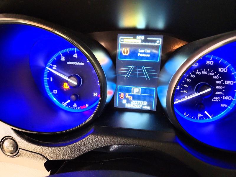 65394696 :رقم المزاد ، 4S3BNBF60F3023223 vin ، 2015 Subaru Legacy مزاد بيع
