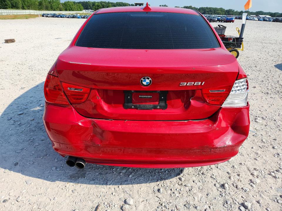 62802646 :رقم المزاد ، WBAPK7C5XBA464092 vin ، 2011 Bmw 328 مزاد بيع
