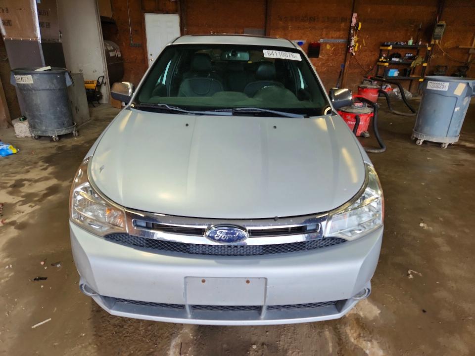 64110076 :رقم المزاد ، 1FAHP37N39W151416 vin ، 2009 Ford Focus مزاد بيع