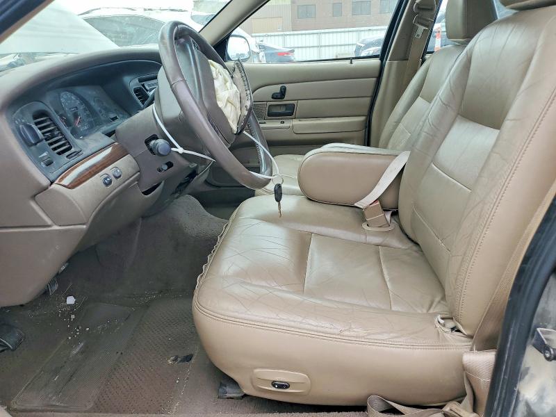 65216366 :رقم المزاد ، 2FAFP74W43X130761 vin ، 2003 Ford Crown Victoria مزاد بيع